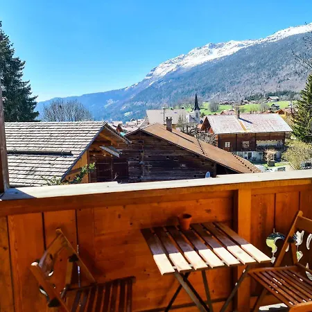 Appartement Lachat - Centre Village, Vue Montagnes - Aravistour *